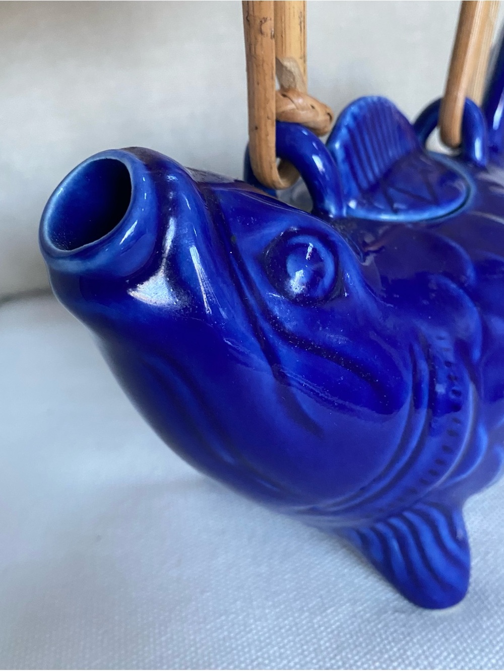 VTG World Market Cobalt Blue Ceramic Koi Fish Teapot Bamboo Handle - Picture 2 of 8